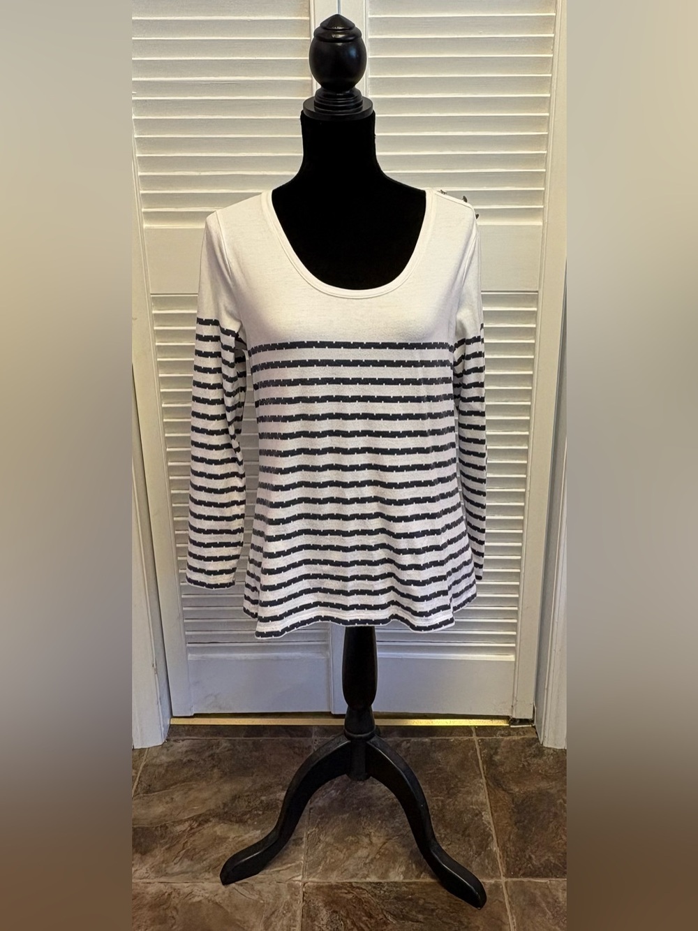✨✨Tommy Hilfiger Striped Long Sleeve Shirt